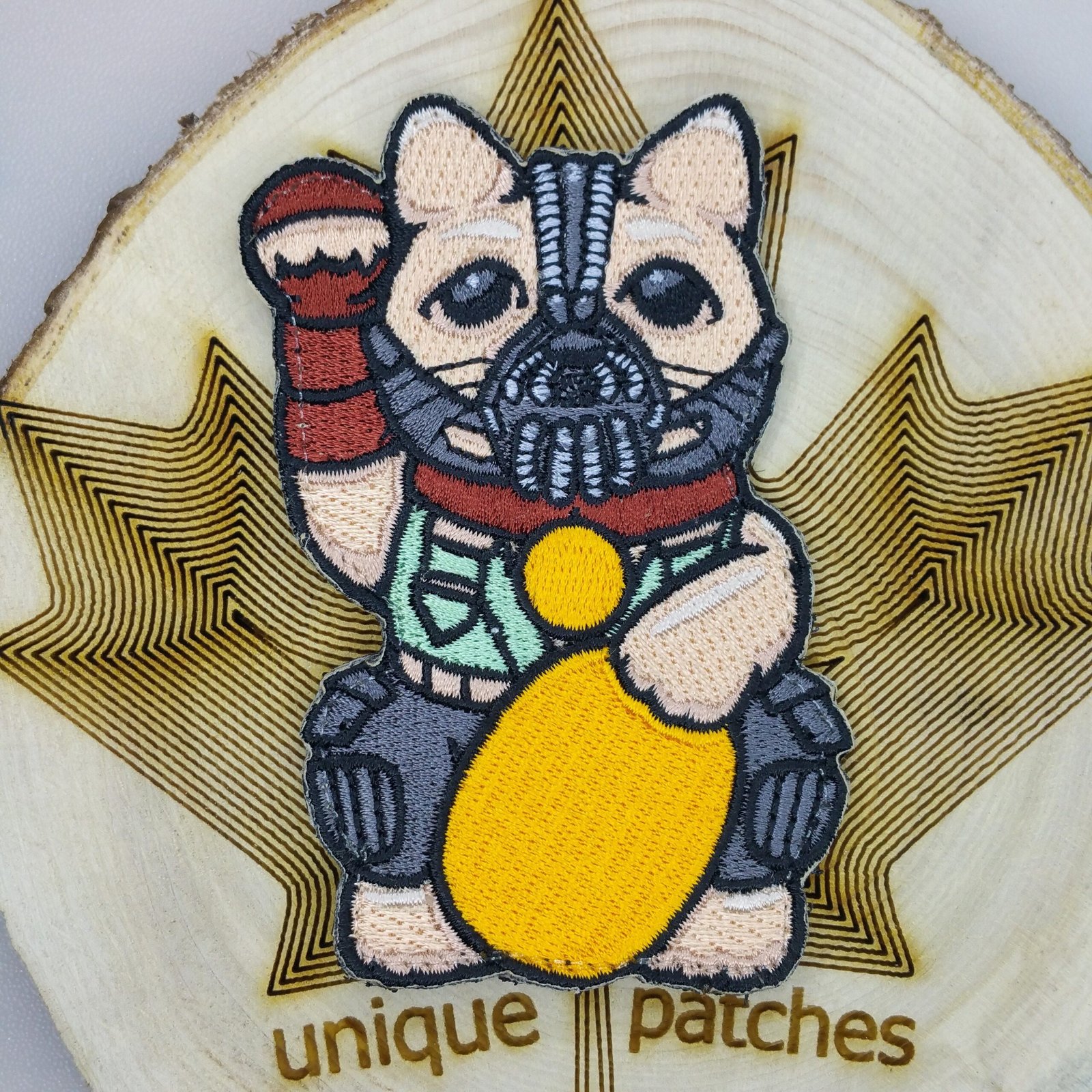 Lucky Cat Maneki Neko Mashup Morale Patch - Comics Embroidery for Gotham Villain Fans - Bruce Wayne, Kane, Joker, Robin, Justice Mask