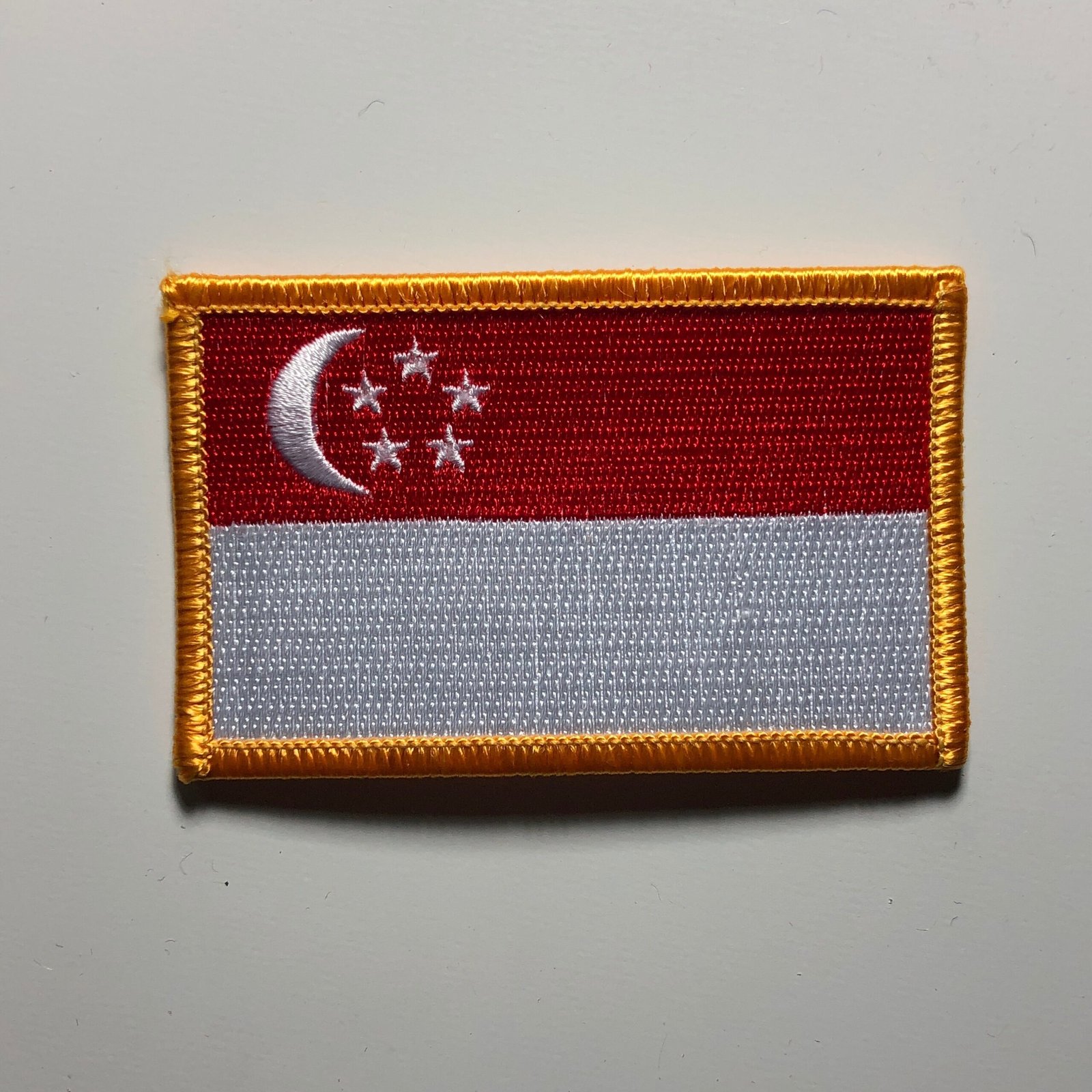 The national flag of Singapore iron on patch morale crescent pentagone Republic Republik Singapura  lion city