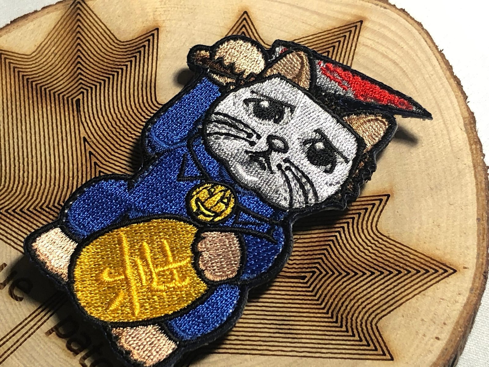 Lucky Cat Maneki Neko Mashup embroidery patch morale The Shape movie Halloween 1978 Costume Mask horror Friday the 13th